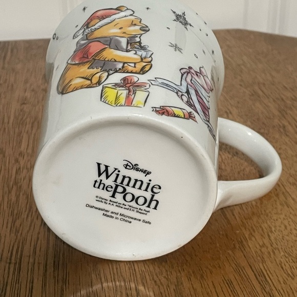 Disney Winnie The Pooh And Piglet Christmas/Holiday Mug - Picture 6 of 6